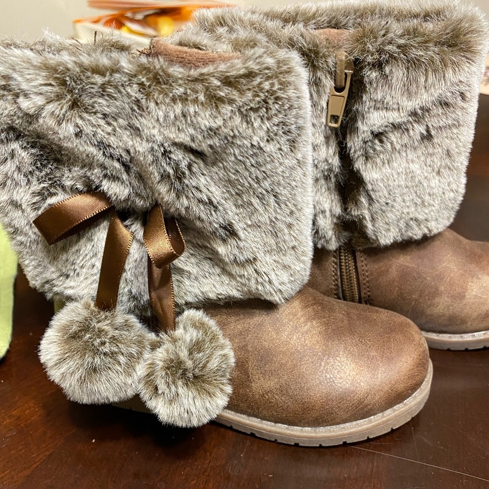 Children shoes 👑